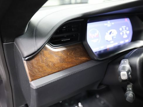 Used 2018 Tesla Model S 75D image 28