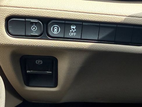 Used 2024 Acura MDX SH-AWD image 21