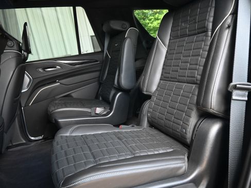 Used 2023 Cadillac Escalade V w/ LPO, Floor Liner Package AWD/4WD image 33