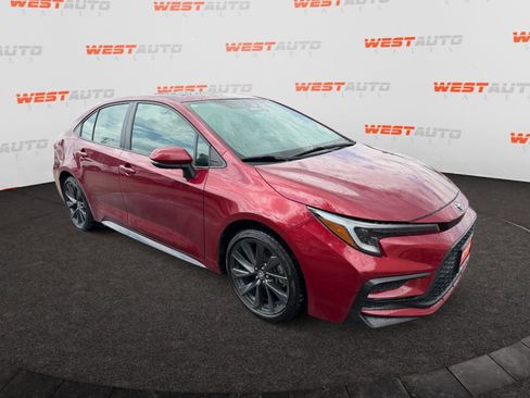 Used 2024 Toyota Corolla XSE FWD image 7