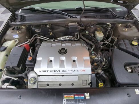 Used 2000 Cadillac Seville STS w/ Convenience Pkg FWD image 28
