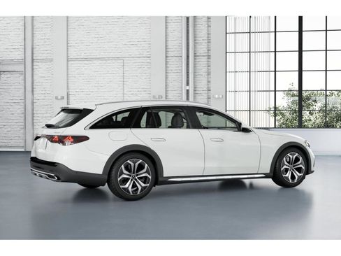 New 2025 Mercedes-Benz E 450 4MATIC All-Terrain Wagon image 19