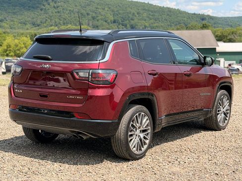 Used 2022 Jeep Compass Limited w/ Elite Group AWD/4WD image 5