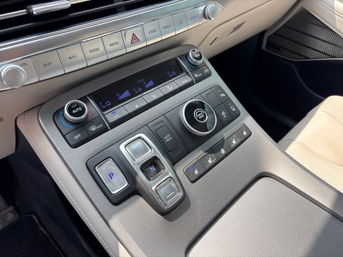 Used 2021 Hyundai Palisade Limited FWD image 22