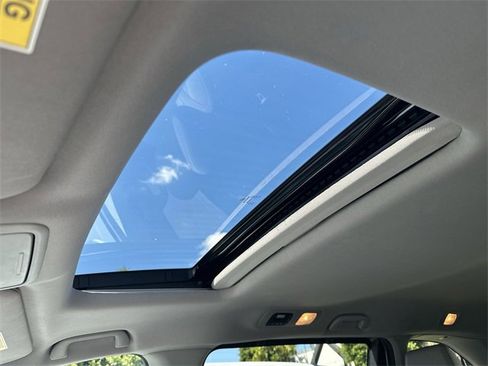 Used 2024 Honda Odyssey EX-L image 16