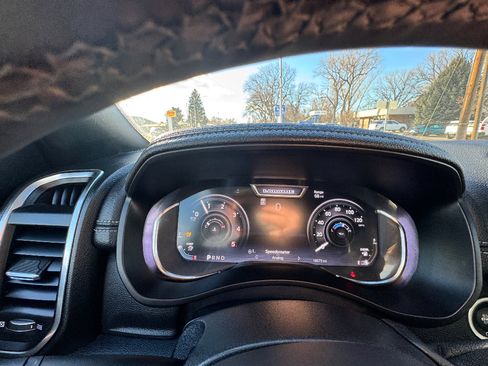 Used 2025 RAM 3500 Laramie image 34