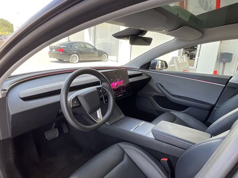 Used 2025 Tesla Model 3 Long Range RWD image 9