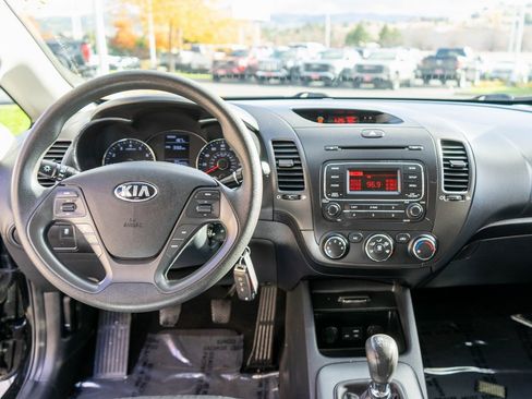 Used 2016 Kia Forte LX image 13