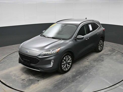 Used 2021 Ford Escape Titanium image 25