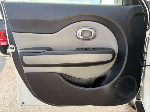 Used 2016 Kia Soul image 24