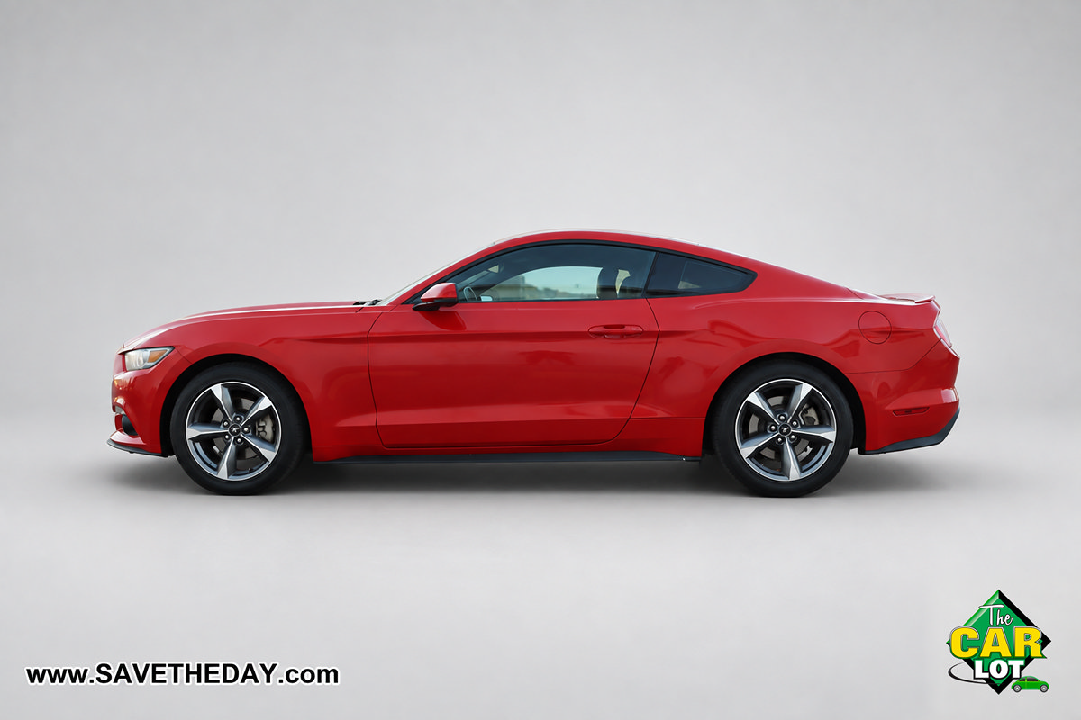 Used 2015 Ford Mustang Premium RWD image 5
