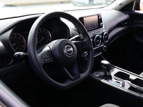 Used 2024 Nissan Sentra S FWD image 14