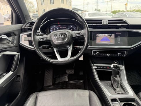 Used 2020 Audi Q3 2.0T Premium image 22