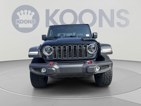 Used 2026 Jeep Gladiator Rubicon AWD/4WD image 11