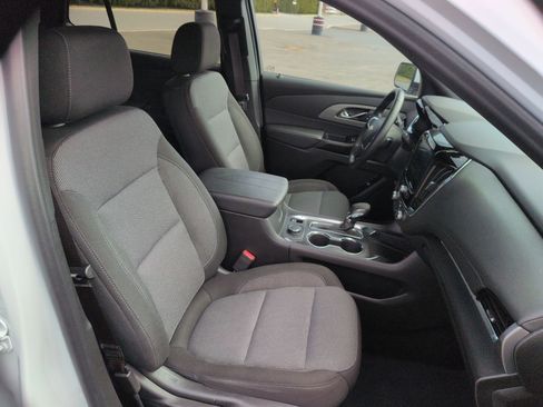 Certified 2023 Chevrolet Traverse LT image 27