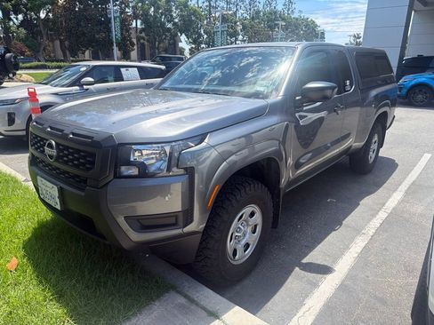 Used 2025 Nissan Frontier S RWD image 1
