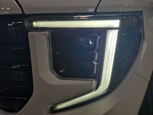 Used 2024 GMC Sierra 1500 Elevation AWD/4WD image 31