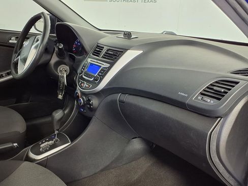 Used 2014 Hyundai Accent GS image 12