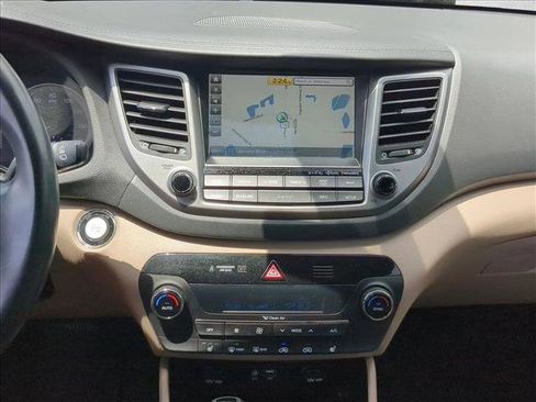 Used 2017 Hyundai Tucson SE Plus FWD image 15