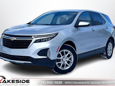 Used 2022 Chevrolet Equinox LT image 1