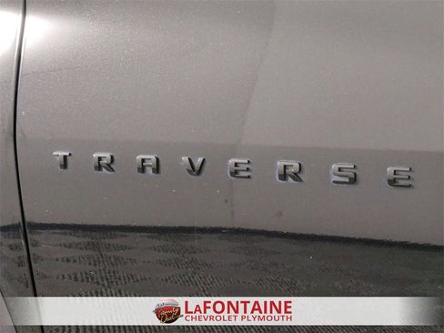 Used 2023 Chevrolet Traverse RS image 32