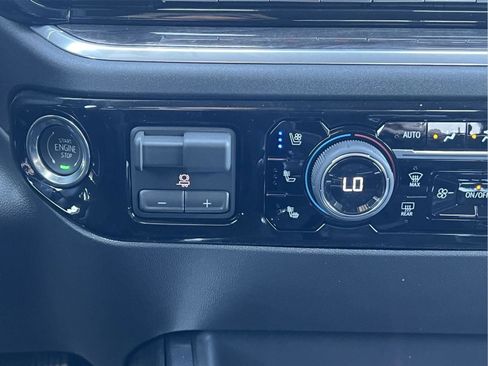 New 2026 Chevrolet Silverado 1500 LTZ w/ LTZ Premium Package AWD/4WD image 20