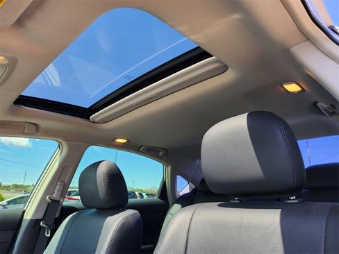 Used 2013 Nissan Altima 2.5 SL w/ Technology Pkg image 20