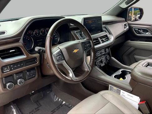 Used 2021 Chevrolet Tahoe LT w/ LT Signature Package RWD image 18