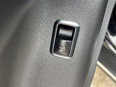 Used 2019 Mercedes-Benz GLS 450 4MATIC image 25