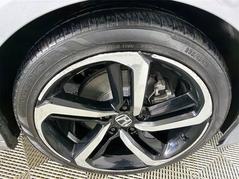 Used 2022 Honda Accord Sport image 12