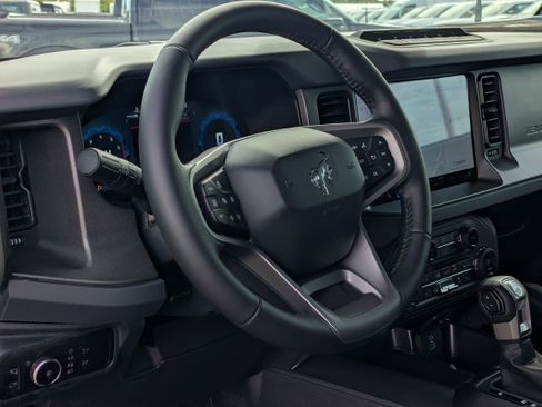 New 2025 Ford Bronco Badlands image 59