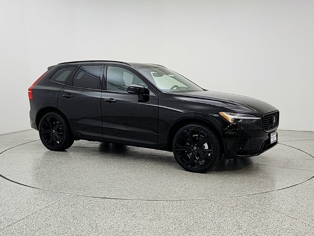 Used 2024 Volvo XC60 T8 Ultimate w/ Climate Package AWD/4WD image 3
