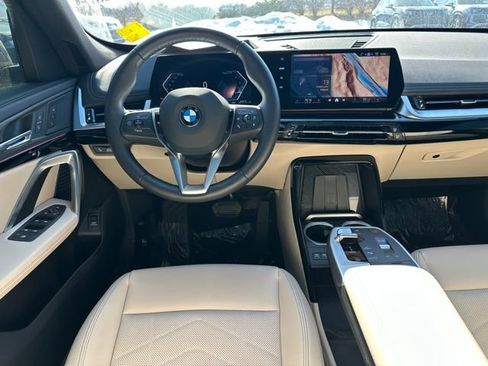 Certified 2025 BMW X1 xDrive28i w/ Technology Package image 15