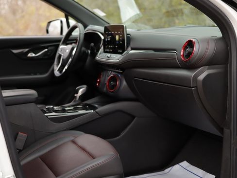 Used 2025 Chevrolet Blazer RS image 33