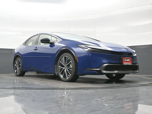 Used 2024 Toyota Prius XLE image 26