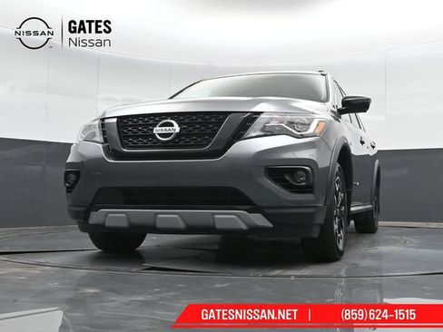 Used 2020 Nissan Pathfinder SL AWD/4WD image 44