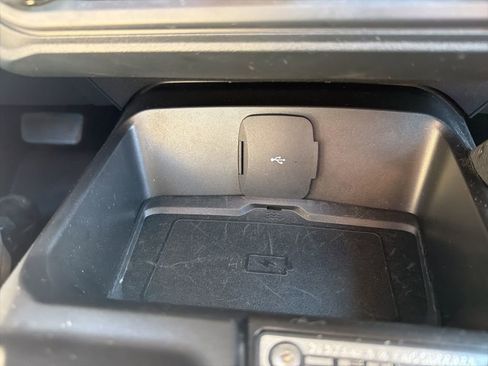 Used 2022 Ford Bronco Badlands image 33