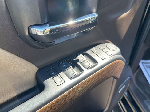 Used 2018 GMC Sierra 1500 Denali AWD/4WD image 23
