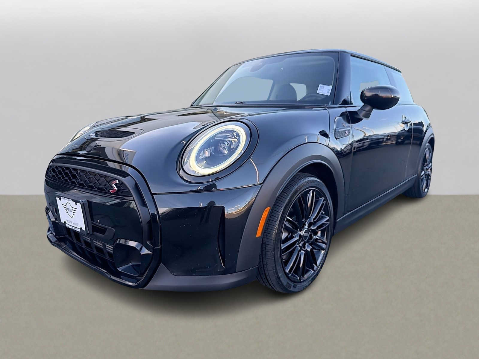 Used 2024 MINI Cooper S FWD image 1
