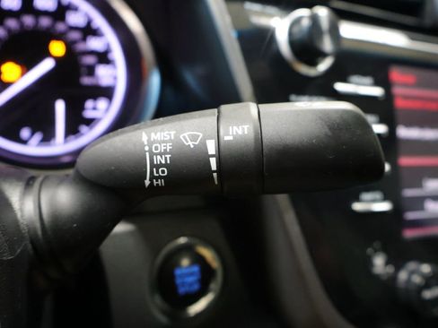 Used 2018 Toyota Camry SE w/ Audio Package FWD image 35
