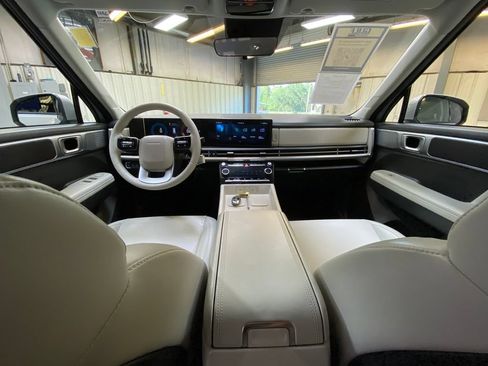Used 2026 Hyundai Santa Fe SEL FWD image 19