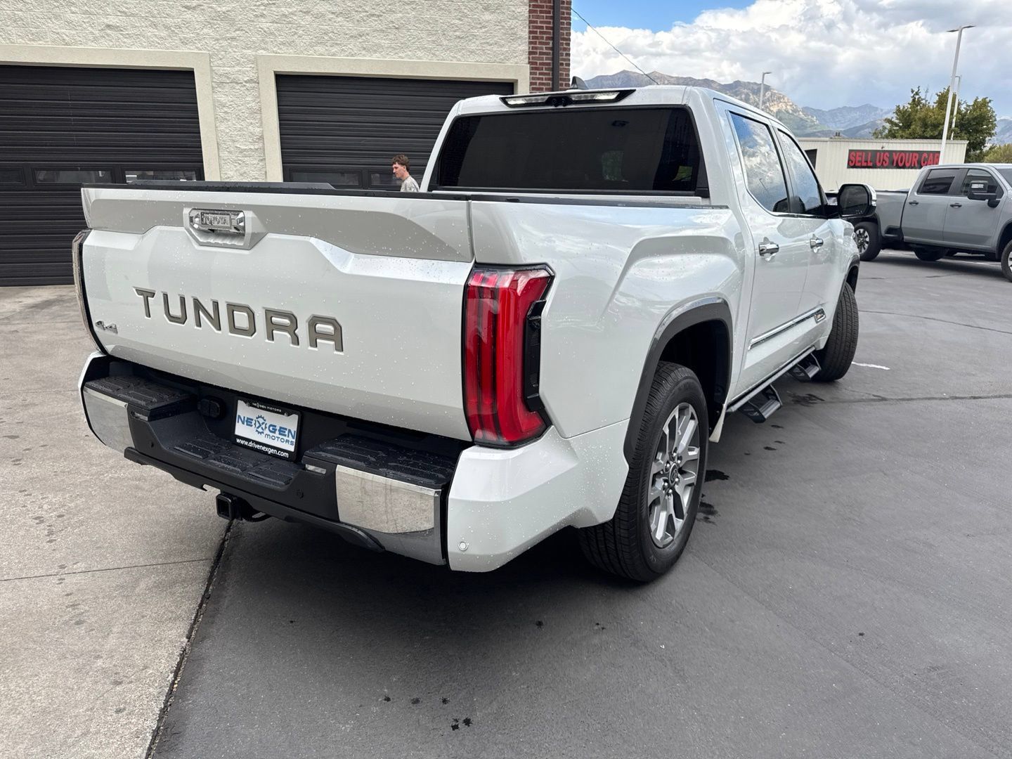 Used 2024 Toyota Tundra Limited w/ TRD Off-Road Package AWD/4WD image 8