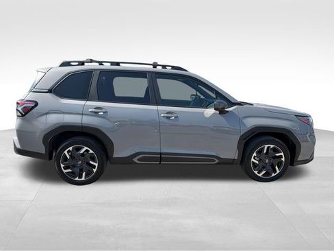 Used 2025 Subaru Forester Limited AWD/4WD image 8