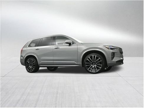 New 2026 Volvo XC90 B6 Plus AWD/4WD image 28