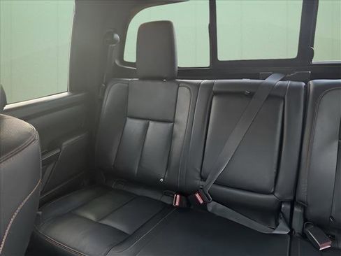 Used 2024 Nissan Titan PRO-4X w/ Pro-4x Convenience Package image 24