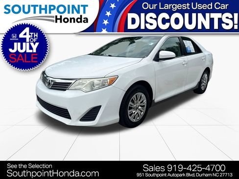 Used 2013 Toyota Camry FWD image 3
