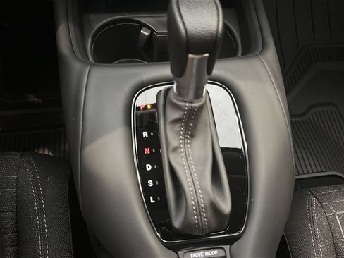 New 2027 Honda HR-V LX image 23