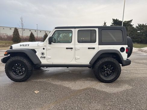 Used 2022 Jeep Wrangler Unlimited Sport image 8