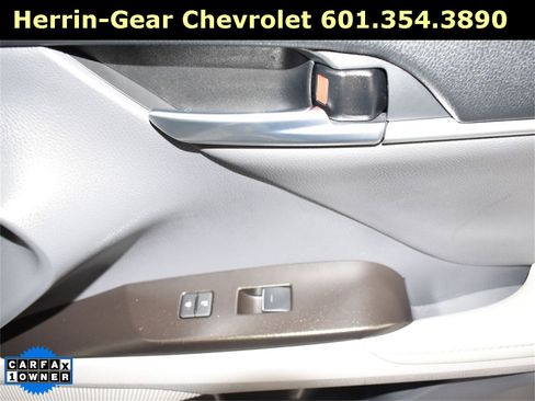 Used 2022 Toyota Camry XLE image 20