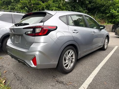Used 2024 Subaru Impreza 2.0i AWD/4WD image 2